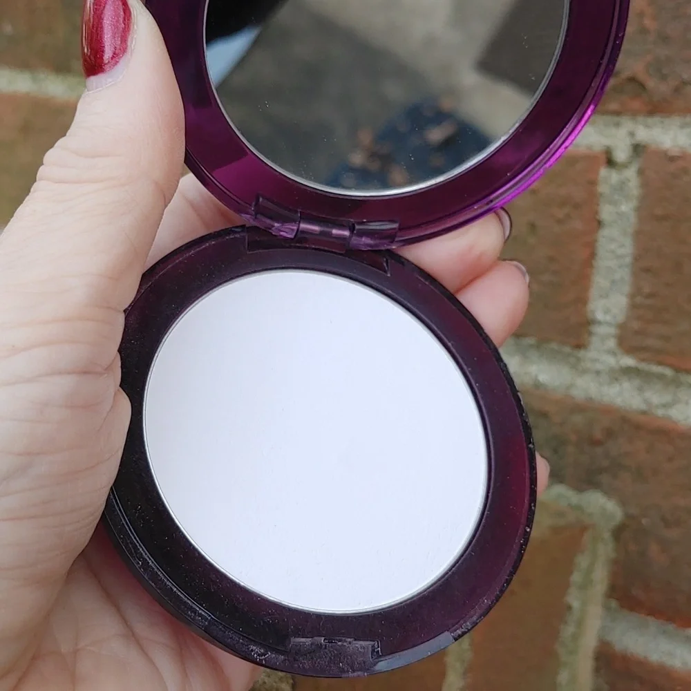 Urban Decay De Slick Oil Control Mattifying Powder (Discontinued Producted)